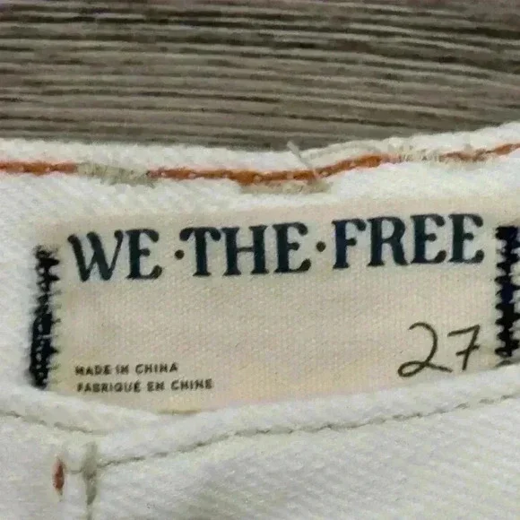 We the Free White Denim Jean Shorts NWT Size 27 - Picture 4 of 4